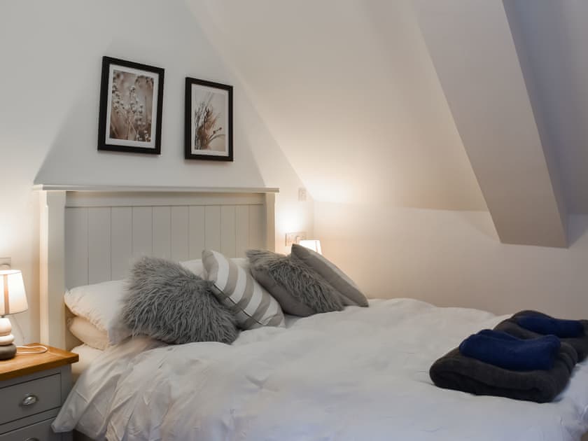Double bedroom | Stones Throw, Padstow