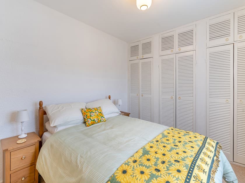 Double bedroom | Pant Glas Cottage, Pontardawe