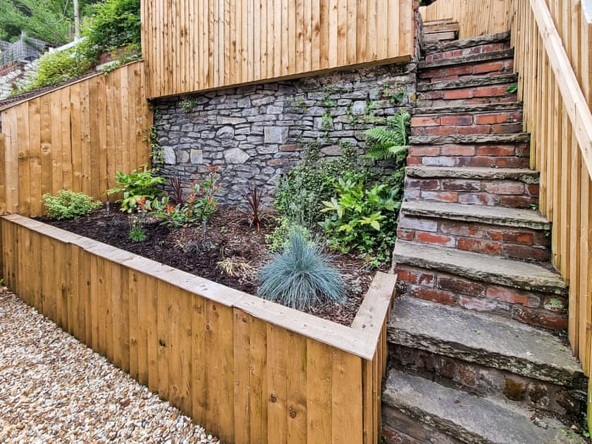 Garden | Hill View, ABERTILLERY