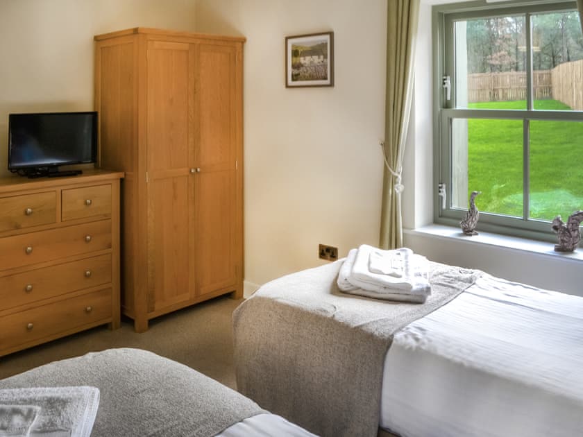Twin bedroom | Clover Cottage, Burgham Park, near Felton