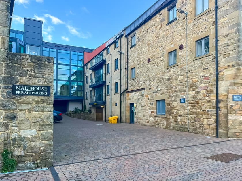 Exterior | Gracie’s, Alnwick