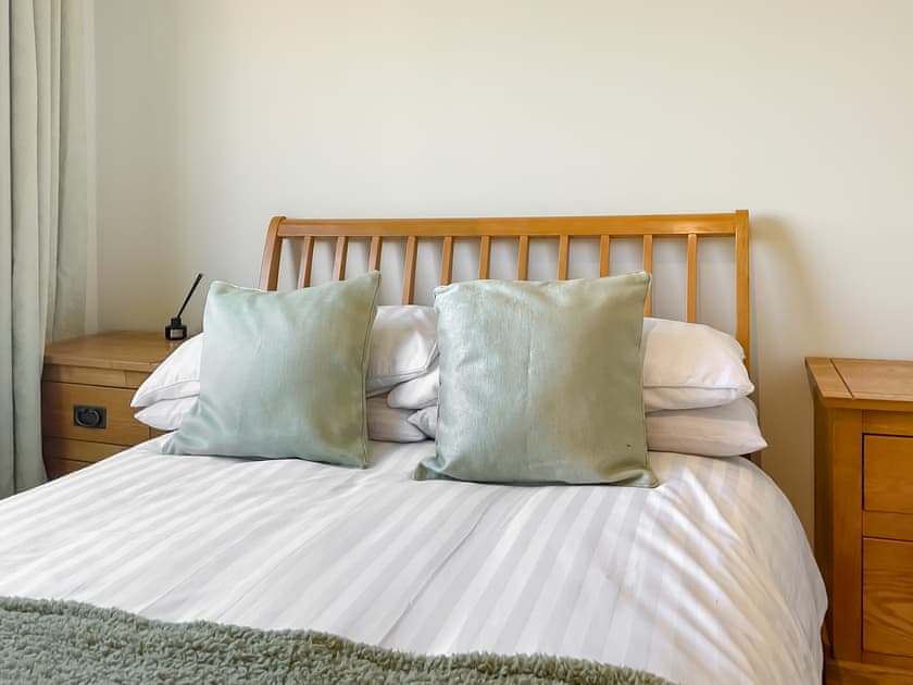 Double bedroom | Freshwater Chalet, Freshwater East