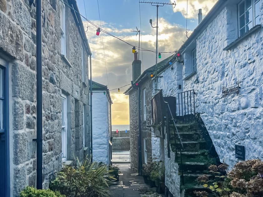 Exterior | No 4, Mousehole
