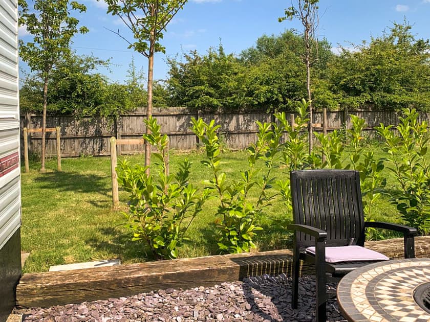 Sitting-out-area | Goldfinch - Greenacres Farm, Colchester