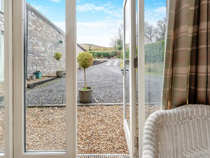 Open plan living space | Ramblers Retreat - Rhiwddu Barns, Llangadog