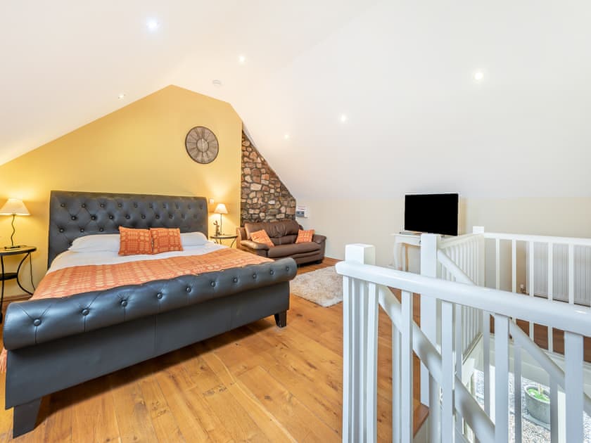 Double bedroom | Ramblers Retreat - Rhiwddu Barns, Llangadog