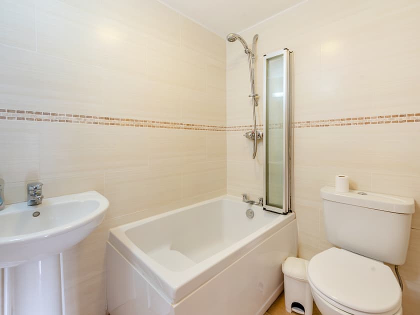 Bathroom | Adventurers Abode - Rhiwddu Barns, Llangadog , Carmarthenshire