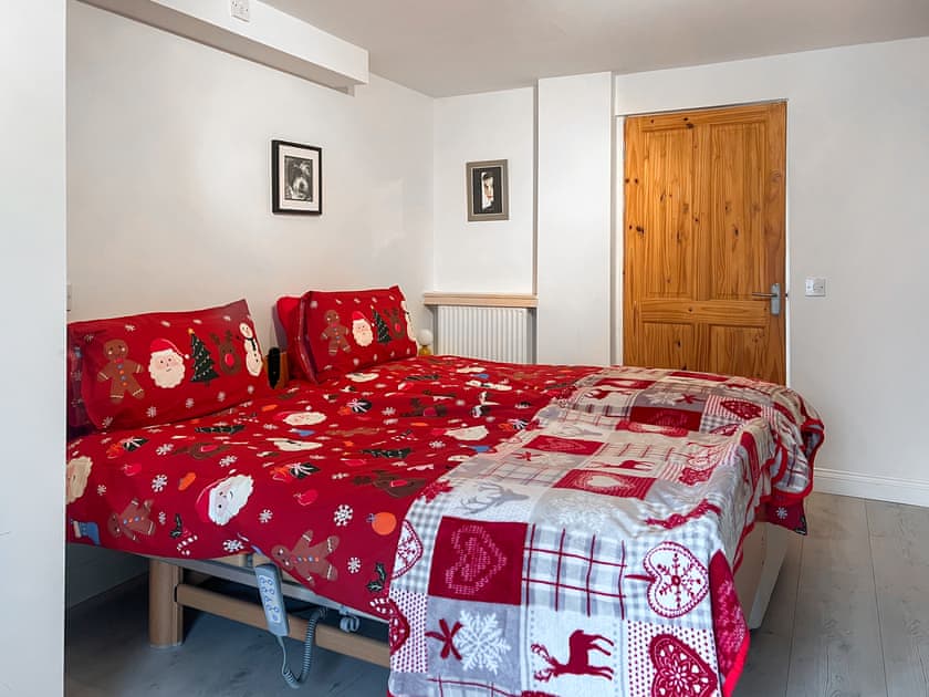 Christmas | Estuary Retreat, Llanelli