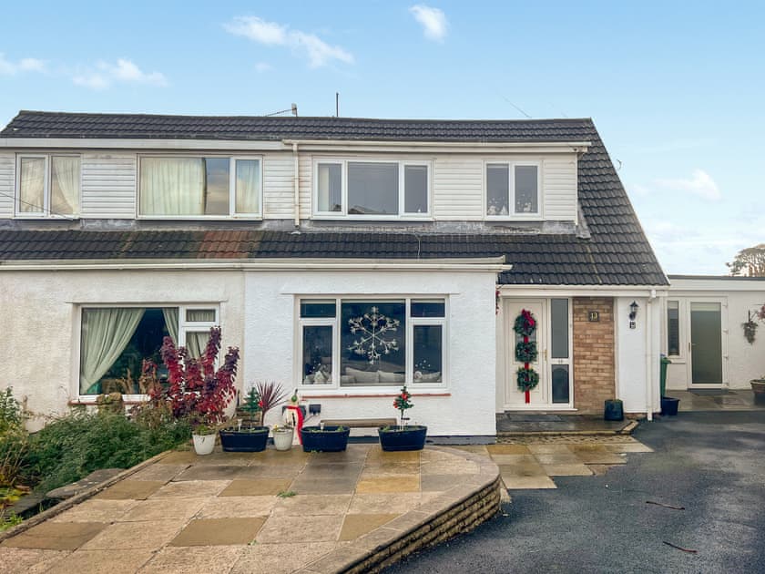 Christmas | Estuary Retreat, Llanelli