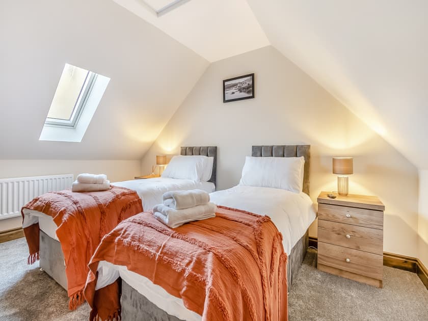 Twin bedroom | Butcher’s Hook Cottage, Loftus, near Staithes