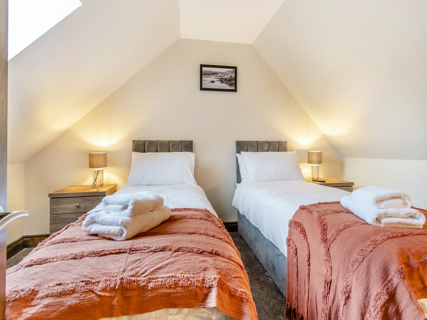 Twin bedroom | Butcher’s Hook Cottage, Loftus, near Staithes