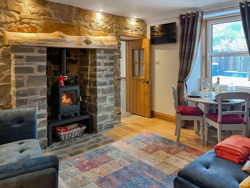 Living area | Ardlevale Cottage, Pitlochry