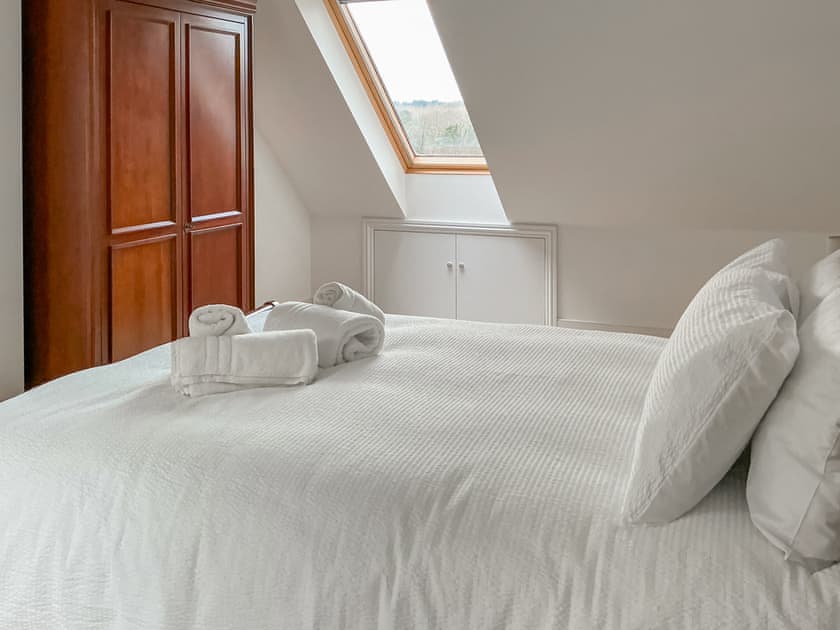 Double bedroom | Walnut Cottage Barn, Clevedon
