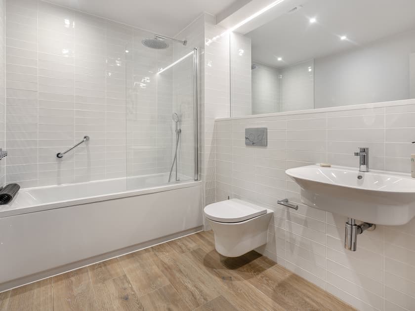 Bathroom | Villa 78 - St Ives Resort, Carbis Bay, near St Ives