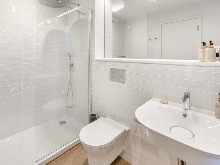 Bathroom | Villa 78 - St Ives Resort, Carbis Bay, near St Ives