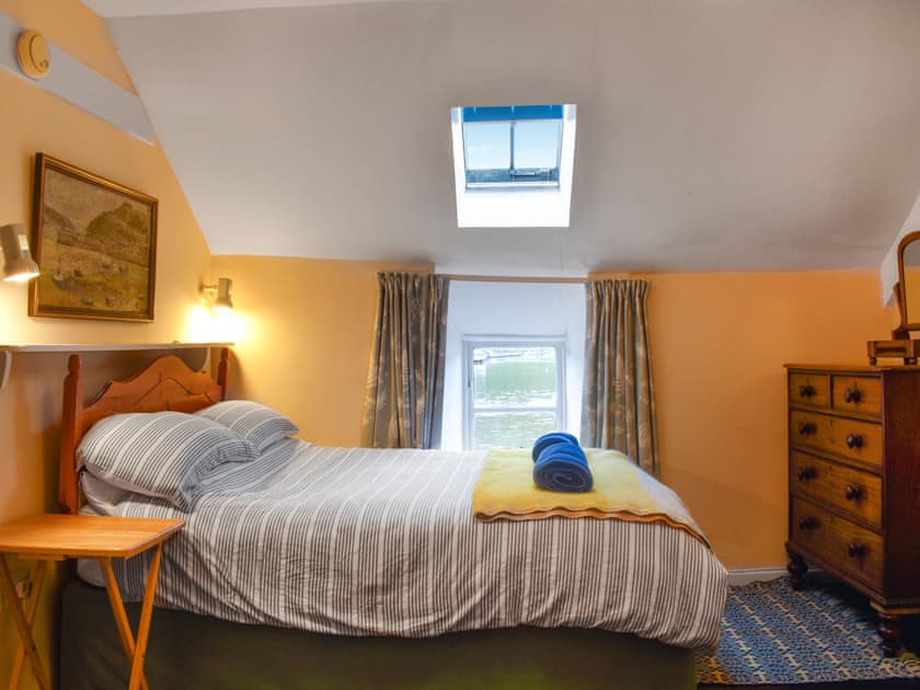 Double bedroom | The Bears Cave, Lower Town