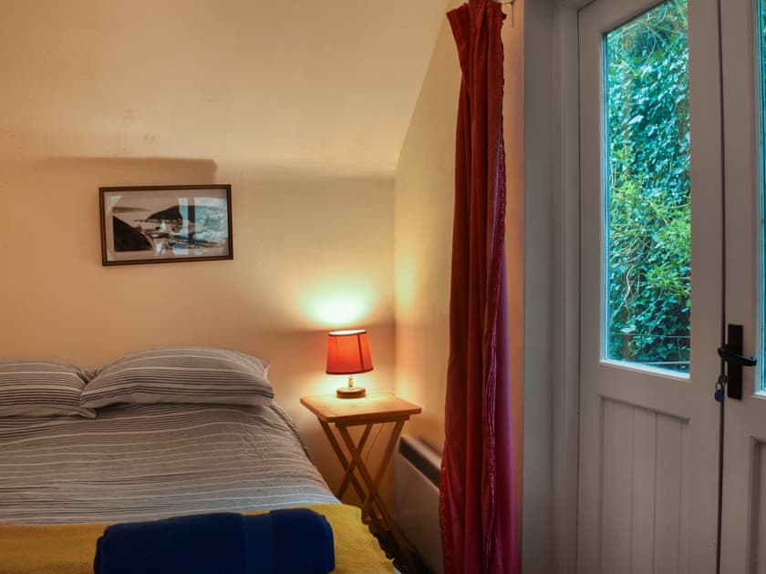 Double bedroom | The Bears Cave, Lower Town