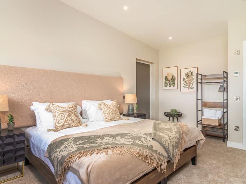 Double bedroom | The Hideaway - Rachel’s Farm, Buchlyvie