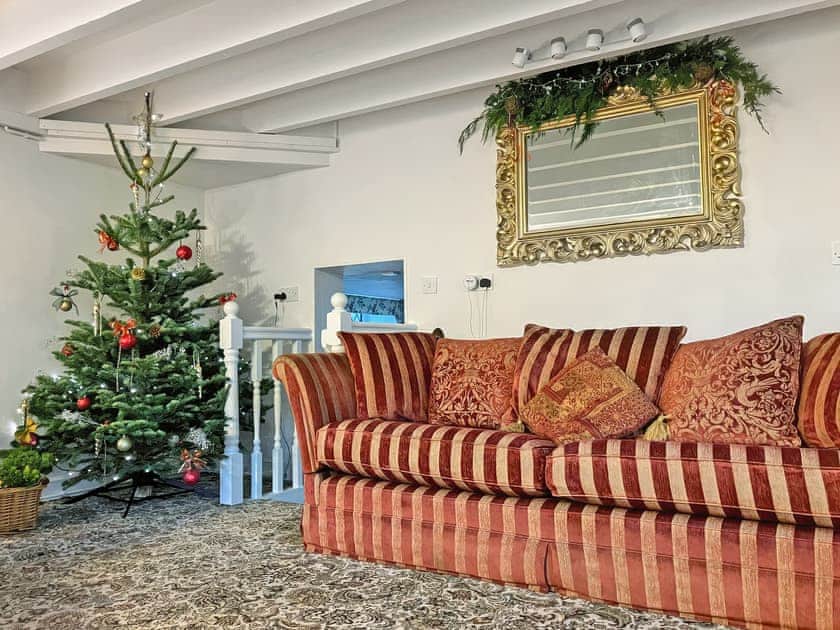 Christmas | The Gate House, Creigiog Mill, Llanarmon-Yn-Ial