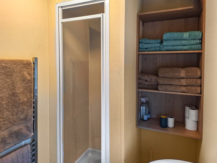Bathroom | Glen Y Nant, New Radnor, near Presteigne