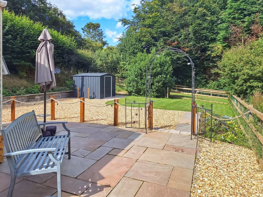 Sitting-out-area | Glen Y Nant, New Radnor, near Presteigne