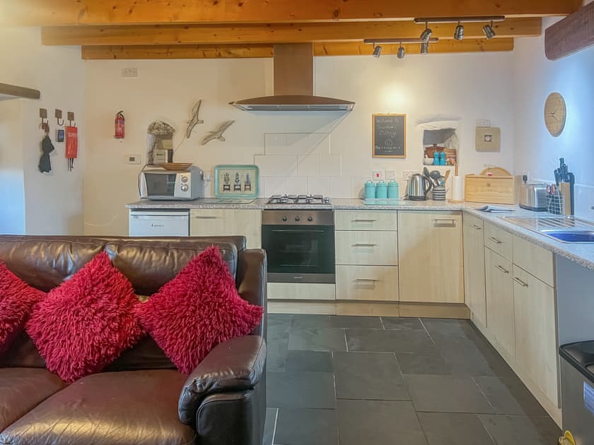 Kitchen | Swallows Cottage - Delfryn Cottages, Solva