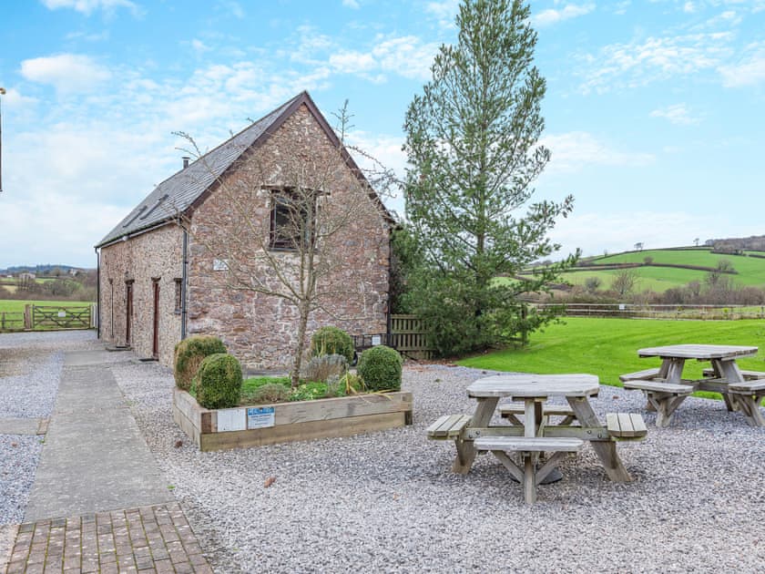Exterior | Woodpecker Barn, Ipplepen