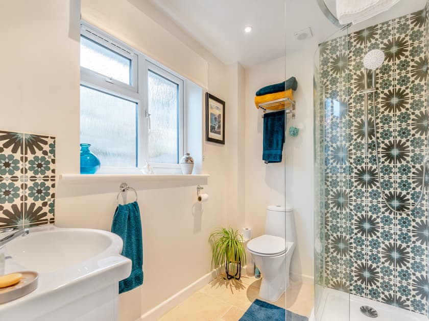 Bathroom | Oaktree Lodge, Coleford
