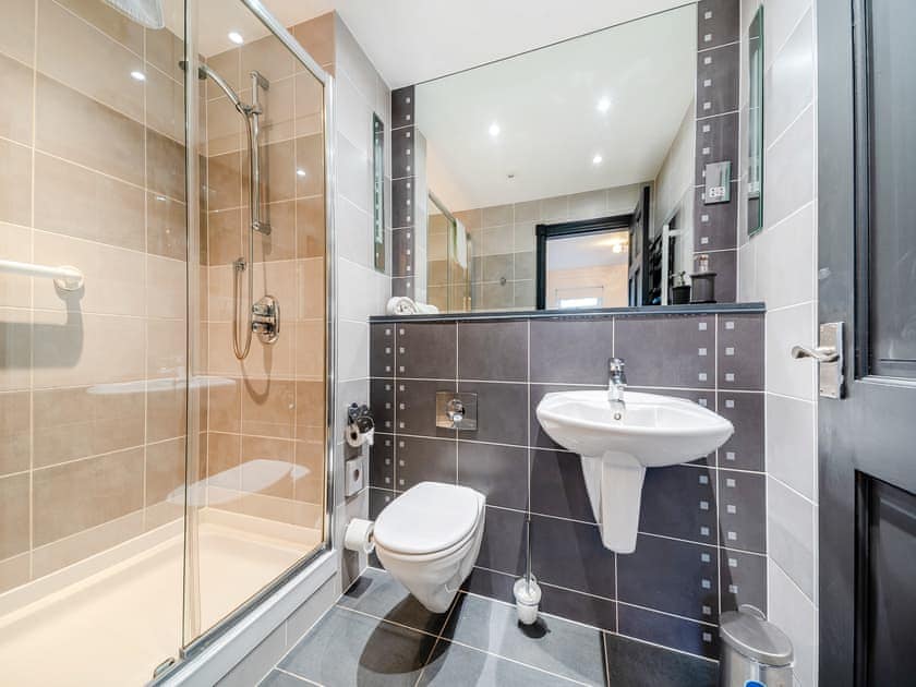 Shower room |  7 Military Drive - Military Drive, Portpatrick, near Stranraer