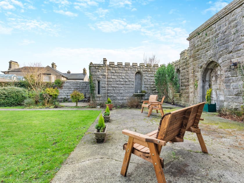 Outdoor | Thirlmere - Lonsdale House Apartments, Ulverston