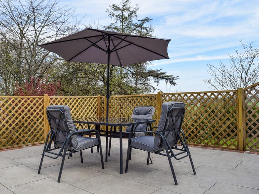 Sitting-out-area | The Courtyard, Falcutt
