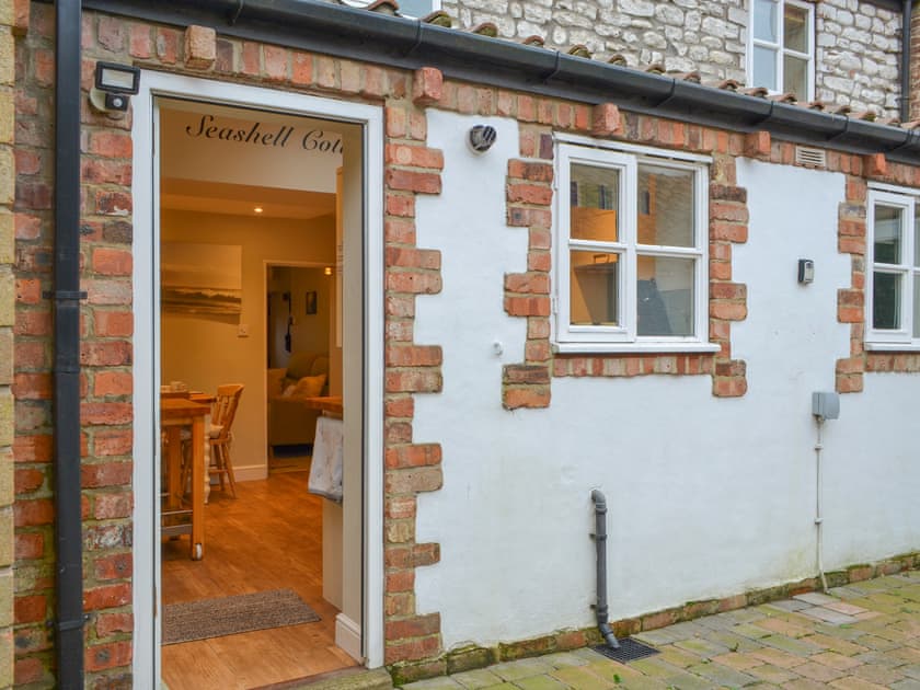 Exterior | Seashell Cottage - Longsmith Cottages, Flamborough