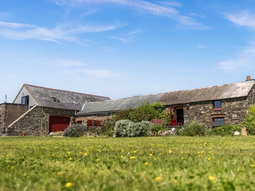 Exterior | Shell Cottage - Delfryn Cottages, Solva