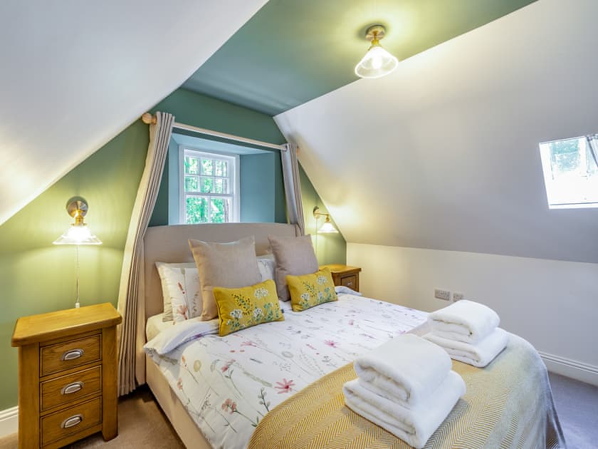Double bedroom | West Lodge, Blairgowrie