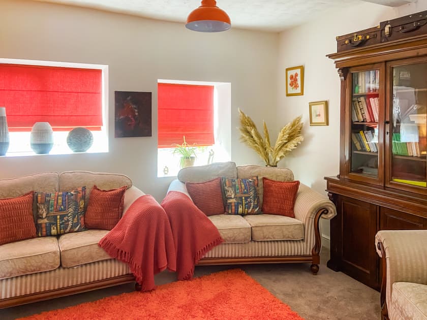 Living area | Ddwylig Isaf Farmhouse - Dwylig Isa, Rhyl and Prestatyn