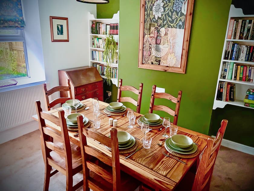 Dining Area | Ddwylig Isaf Farmhouse - Dwylig Isa, Rhyl and Prestatyn