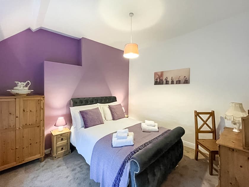 Double bedroom | Ddwylig Isaf Farmhouse - Dwylig Isa, Rhyl and Prestatyn