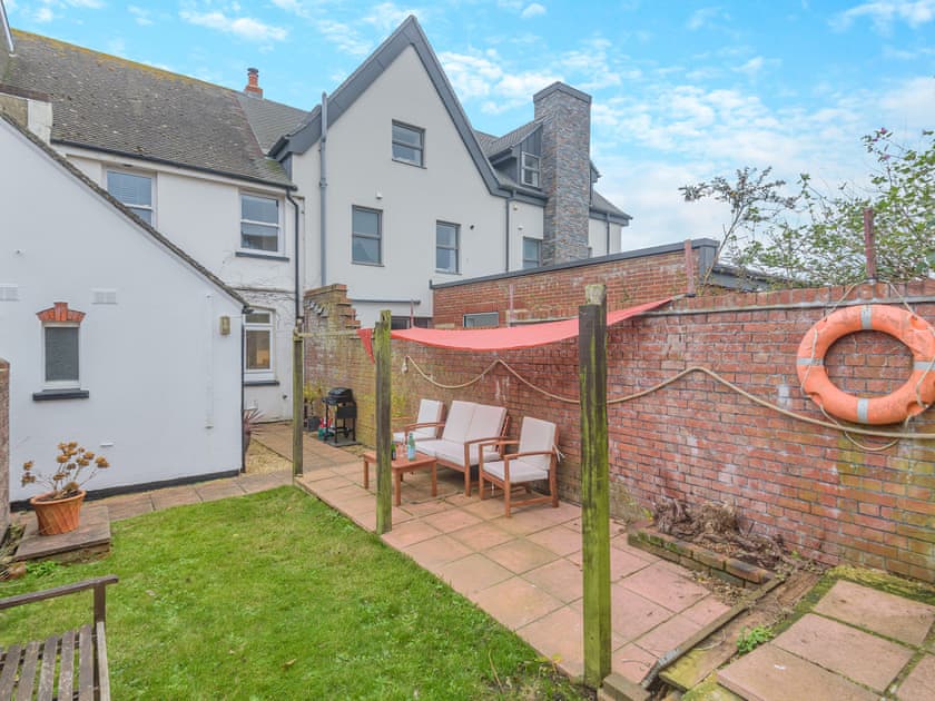 Sitting-out-area | Baytree Cottage, Fareham