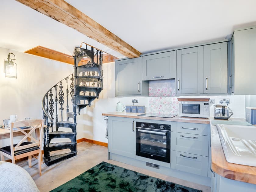 Open plan living space | The Stable - Lawn Farm Retreats, Welland, near Malvern