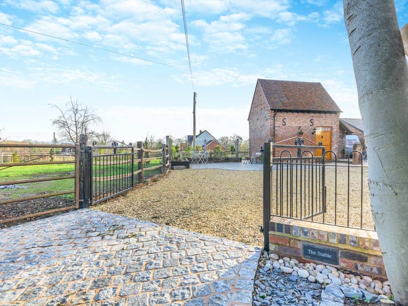 Exterior | The Stable - Lawn Farm Retreats, Welland, near Malvern