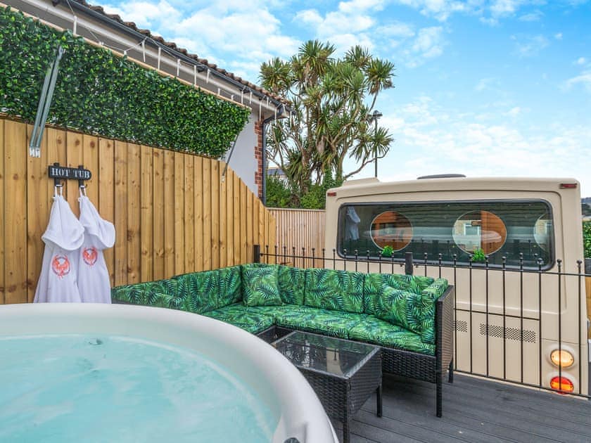 Hot tub | Phoenix Star Bus, Goodrington, near Paignton