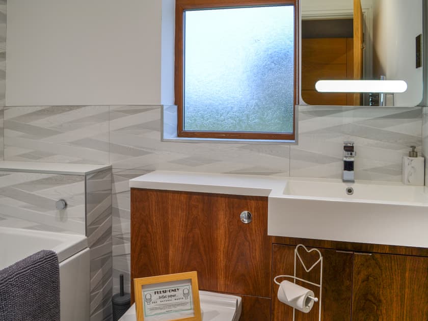 Bathroom | Little Acres Cottage, Cawood