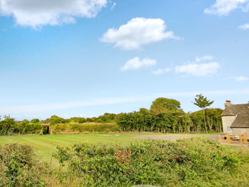 Outdoor | Wrekin View Cottage, Shrewsbury