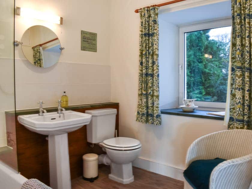 Bathroom | Tarn Bank, Kendal and Lakes Gateway