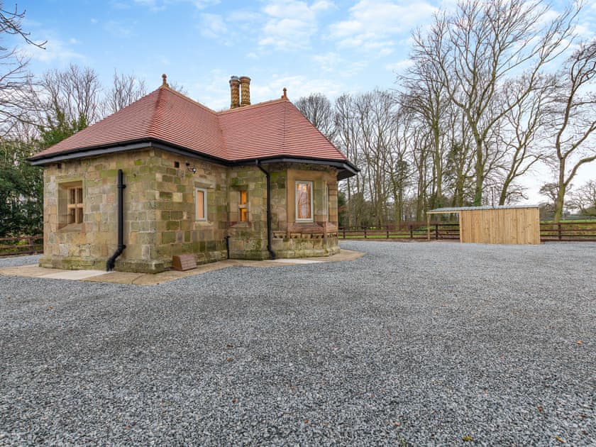 Exterior | South Lodge, Driffield