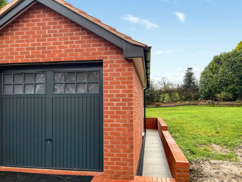 Exterior | Lowcroft, Stoke-on-Trent