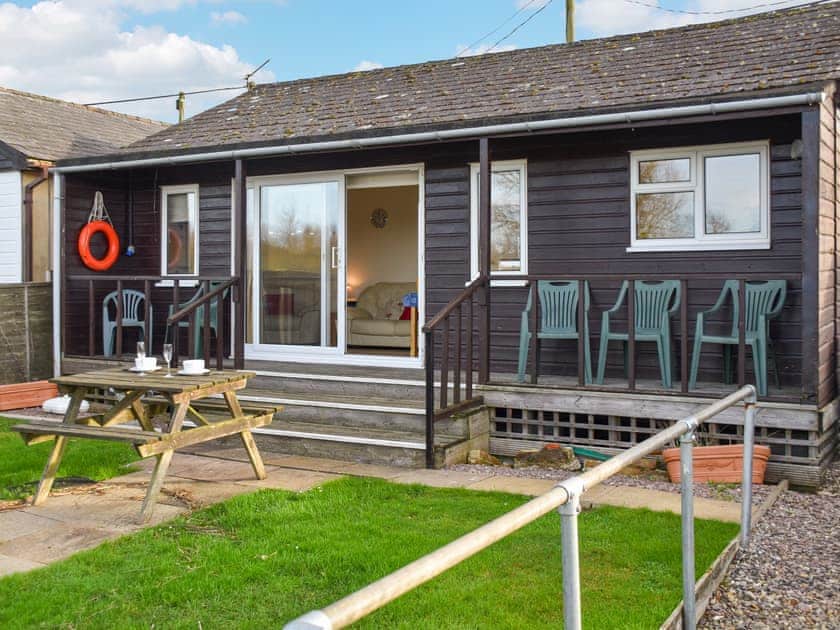 Exterior | Pinewood, Brundall