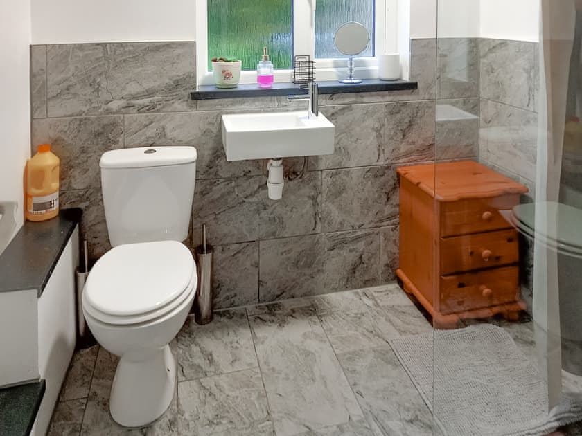 Bathroom | Ivy Rose Cottage, Ipswich