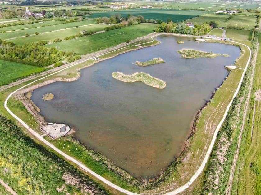 Surrounding area | Lodge 2 - Fieldview Fisheries, Saltfleetby