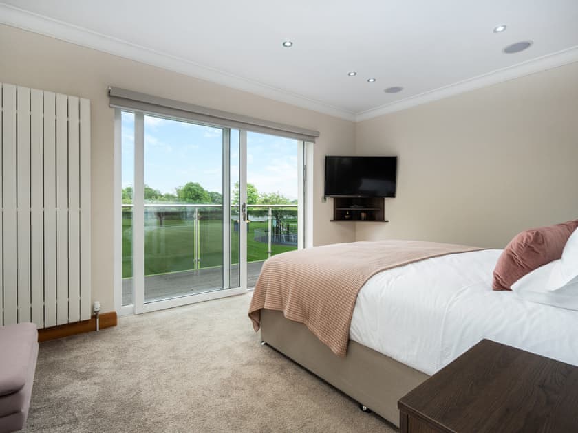 Double bedroom | Lochside House, Castle Douglas
